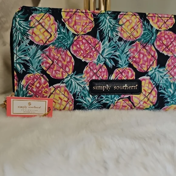 New! Simply Southern Pineapple Print Wallet - Black and Pink - Picture 3 of 8